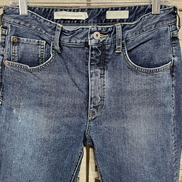 Pilcro Crop Flare Jeans Size 28 Two Tone Blue Denim Raw Hem Button Fly 5 Pocket - Picture 3 of 10